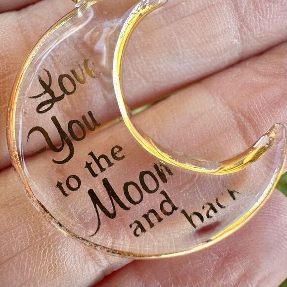 "Love You to the Moon and back” moon pendant necklace - Picture 6 of 6